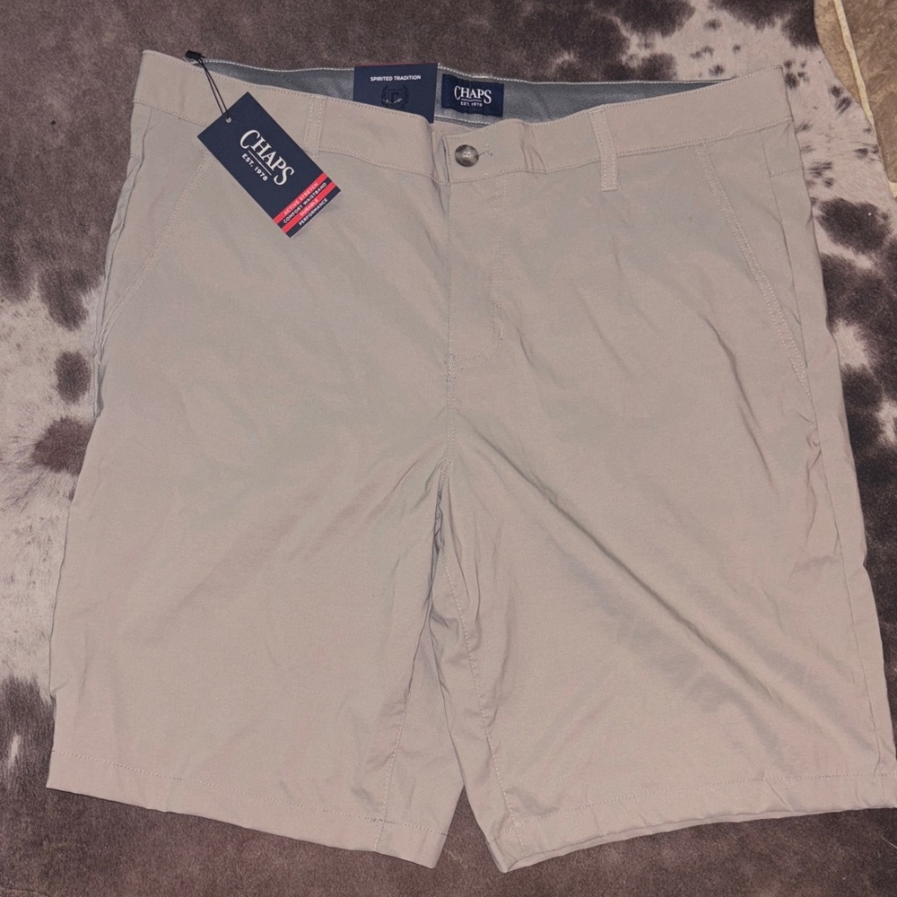 Chaps Men's Light Tan Flat Front Shorts